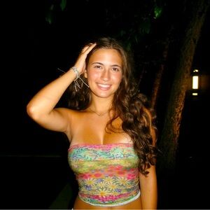 Meet your Posher, Mia